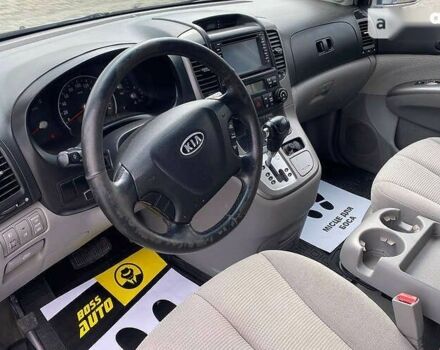 Киа Карнивал, объемом двигателя 2.9 л и пробегом 161 тыс. км за 7300 $, фото 8 на Automoto.ua