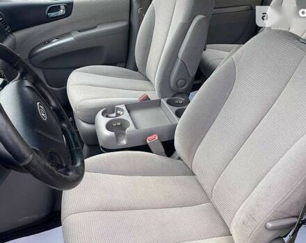 Киа Карнивал, объемом двигателя 2.9 л и пробегом 161 тыс. км за 7300 $, фото 9 на Automoto.ua