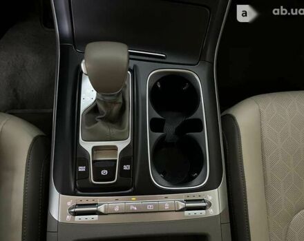 Киа Карнивал, объемом двигателя 2.2 л и пробегом 100 тыс. км за 43000 $, фото 10 на Automoto.ua