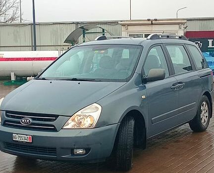 Киа Карнивал, объемом двигателя 2.9 л и пробегом 198 тыс. км за 4590 $, фото 6 на Automoto.ua