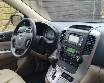 Киа Карнивал, объемом двигателя 2.2 л и пробегом 161 тыс. км за 10699 $, фото 35 на Automoto.ua