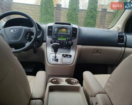 Киа Карнивал, объемом двигателя 2.2 л и пробегом 161 тыс. км за 10699 $, фото 13 на Automoto.ua