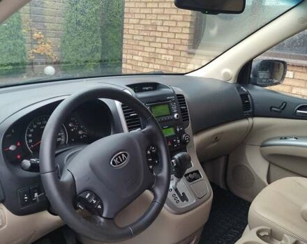 Киа Карнивал, объемом двигателя 2.2 л и пробегом 161 тыс. км за 10699 $, фото 14 на Automoto.ua
