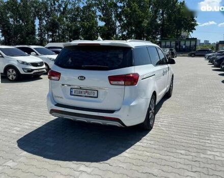 Киа Карнивал, объемом двигателя 2.2 л и пробегом 174 тыс. км за 18000 $, фото 5 на Automoto.ua