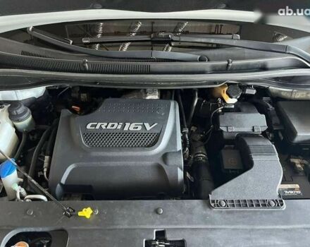 Киа Карнивал, объемом двигателя 2.2 л и пробегом 177 тыс. км за 19500 $, фото 8 на Automoto.ua