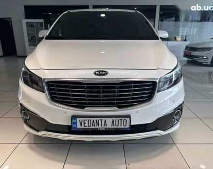Киа Карнивал, объемом двигателя 2.2 л и пробегом 220 тыс. км за 21900 $, фото 1 на Automoto.ua