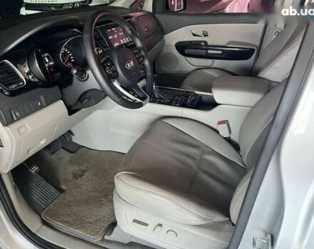 Киа Карнивал, объемом двигателя 2.2 л и пробегом 177 тыс. км за 19500 $, фото 18 на Automoto.ua