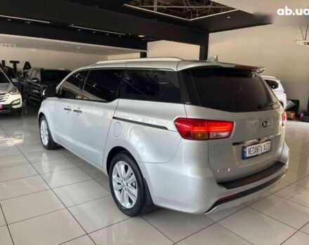 Киа Карнивал, объемом двигателя 2.2 л и пробегом 177 тыс. км за 19500 $, фото 7 на Automoto.ua
