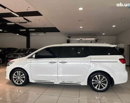 Киа Карнивал, объемом двигателя 2.2 л и пробегом 220 тыс. км за 21900 $, фото 6 на Automoto.ua