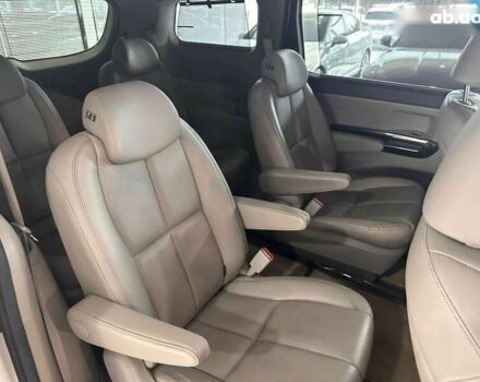 Киа Карнивал, объемом двигателя 2.2 л и пробегом 220 тыс. км за 21900 $, фото 22 на Automoto.ua