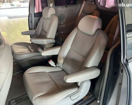 Киа Карнивал, объемом двигателя 2.2 л и пробегом 177 тыс. км за 19500 $, фото 19 на Automoto.ua