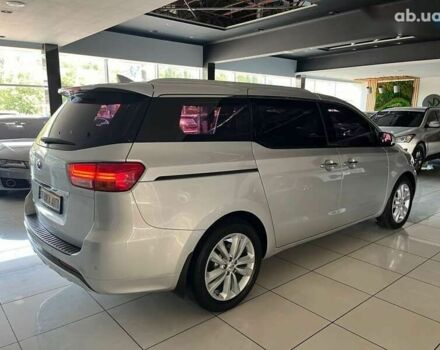 Киа Карнивал, объемом двигателя 2.2 л и пробегом 177 тыс. км за 19500 $, фото 5 на Automoto.ua