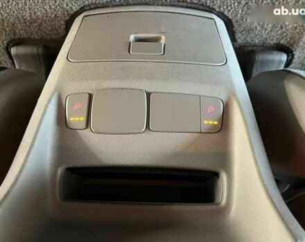 Киа Карнивал, объемом двигателя 2.2 л и пробегом 177 тыс. км за 19500 $, фото 17 на Automoto.ua