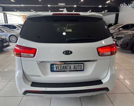 Киа Карнивал, объемом двигателя 2.2 л и пробегом 220 тыс. км за 21900 $, фото 4 на Automoto.ua
