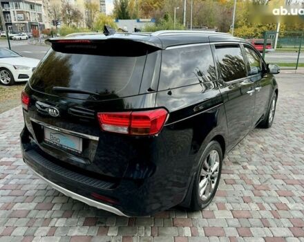 Киа Карнивал, объемом двигателя 2.2 л и пробегом 179 тыс. км за 19900 $, фото 10 на Automoto.ua