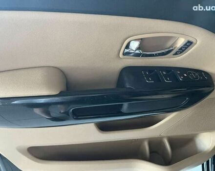 Киа Карнивал, объемом двигателя 2.2 л и пробегом 179 тыс. км за 23500 $, фото 11 на Automoto.ua