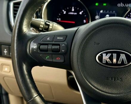 Киа Карнивал, объемом двигателя 2.2 л и пробегом 179 тыс. км за 19900 $, фото 25 на Automoto.ua