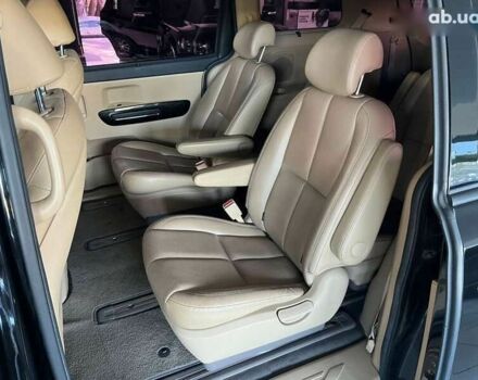 Киа Карнивал, объемом двигателя 2.2 л и пробегом 179 тыс. км за 23500 $, фото 22 на Automoto.ua