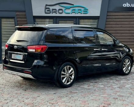 Киа Карнивал, объемом двигателя 2.2 л и пробегом 179 тыс. км за 19900 $, фото 3 на Automoto.ua