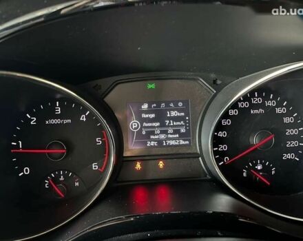 Киа Карнивал, объемом двигателя 2.2 л и пробегом 179 тыс. км за 23500 $, фото 14 на Automoto.ua