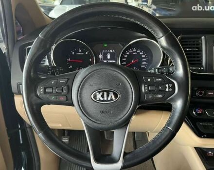 Киа Карнивал, объемом двигателя 2.2 л и пробегом 179 тыс. км за 23500 $, фото 13 на Automoto.ua