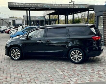 Киа Карнивал, объемом двигателя 2.2 л и пробегом 179 тыс. км за 19900 $, фото 6 на Automoto.ua