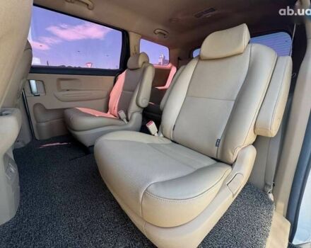 Киа Карнивал, объемом двигателя 2.2 л и пробегом 71 тыс. км за 26500 $, фото 18 на Automoto.ua