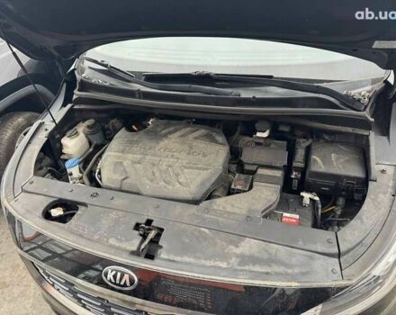 Кіа Карнівал, об'ємом двигуна 2.2 л та пробігом 77 тис. км за 19000 $, фото 18 на Automoto.ua