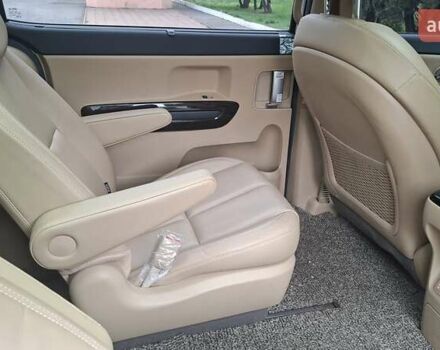 Киа Карнивал, объемом двигателя 2.2 л и пробегом 134 тыс. км за 28900 $, фото 64 на Automoto.ua