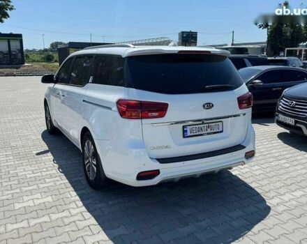 Киа Карнивал, объемом двигателя 2.2 л и пробегом 71 тыс. км за 26500 $, фото 6 на Automoto.ua