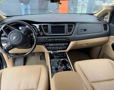Кіа Карнівал, об'ємом двигуна 2.2 л та пробігом 77 тис. км за 19000 $, фото 15 на Automoto.ua