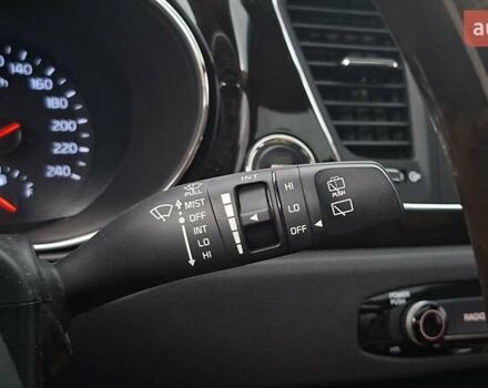 Киа Карнивал, объемом двигателя 2.2 л и пробегом 134 тыс. км за 28900 $, фото 49 на Automoto.ua