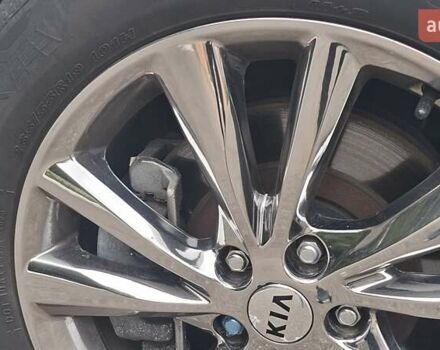 Киа Карнивал, объемом двигателя 2.2 л и пробегом 134 тыс. км за 28900 $, фото 67 на Automoto.ua