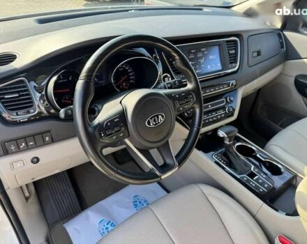 Кіа Карнівал, об'ємом двигуна 2.2 л та пробігом 77 тис. км за 30500 $, фото 6 на Automoto.ua