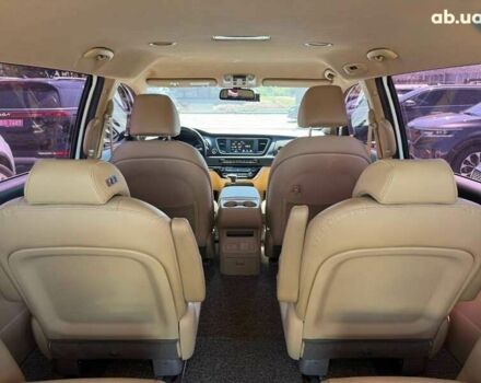 Киа Карнивал, объемом двигателя 2.2 л и пробегом 71 тыс. км за 26500 $, фото 23 на Automoto.ua