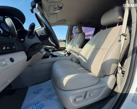 Кіа Карнівал, об'ємом двигуна 2.2 л та пробігом 77 тис. км за 30500 $, фото 12 на Automoto.ua