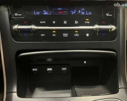 Кіа Карнівал, об'ємом двигуна 2.2 л та пробігом 70 тис. км за 42500 $, фото 17 на Automoto.ua