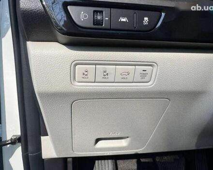 Киа Карнивал, объемом двигателя 2.2 л и пробегом 61 тыс. км за 47500 $, фото 12 на Automoto.ua