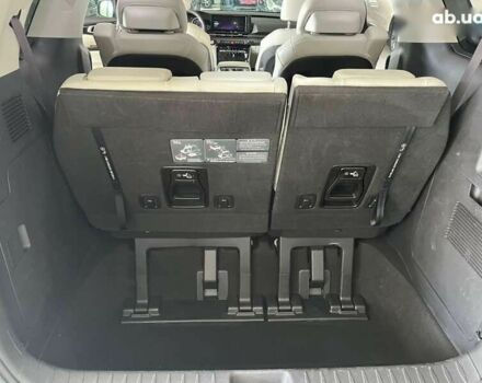 Киа Карнивал, объемом двигателя 2.2 л и пробегом 33 тыс. км за 46500 $, фото 9 на Automoto.ua