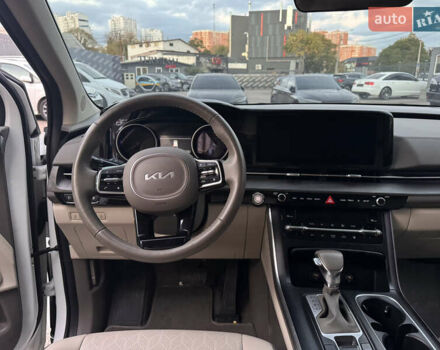 Киа Карнивал, объемом двигателя 2.2 л и пробегом 33 тыс. км за 39900 $, фото 5 на Automoto.ua
