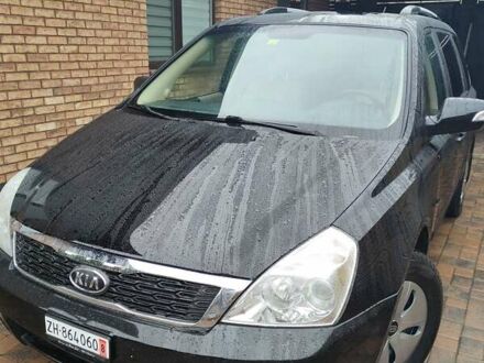 Киа Карнивал, объемом двигателя 2.2 л и пробегом 161 тыс. км за 10699 $, фото 1 на Automoto.ua