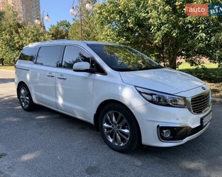 Киа Карнивал, объемом двигателя 2.2 л и пробегом 200 тыс. км за 21500 $, фото 1 на Automoto.ua