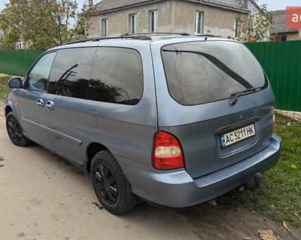 Серый Киа Карнивал, объемом двигателя 2.9 л и пробегом 350 тыс. км за 2150 $, фото 4 на Automoto.ua