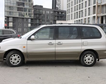 Серый Киа Карнивал, объемом двигателя 2.9 л и пробегом 3 тыс. км за 4599 $, фото 5 на Automoto.ua