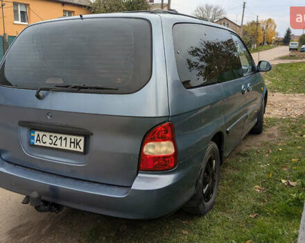 Серый Киа Карнивал, объемом двигателя 2.9 л и пробегом 350 тыс. км за 2150 $, фото 7 на Automoto.ua