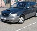 Серый Киа Карнивал, объемом двигателя 2.9 л и пробегом 315 тыс. км за 3700 $, фото 2 на Automoto.ua