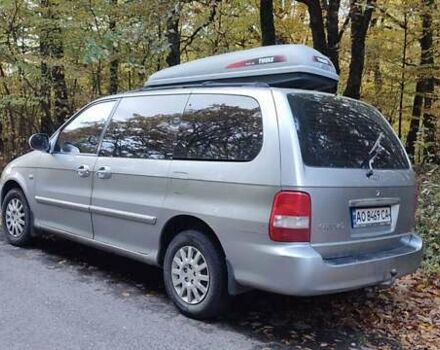Серый Киа Карнивал, объемом двигателя 2.9 л и пробегом 413 тыс. км за 3700 $, фото 3 на Automoto.ua