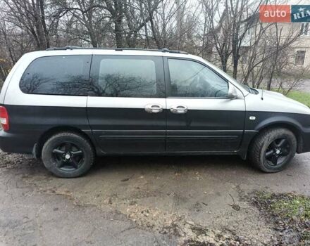 Серый Киа Карнивал, объемом двигателя 2.9 л и пробегом 348 тыс. км за 4300 $, фото 2 на Automoto.ua