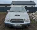 Серый Киа Карнивал, объемом двигателя 2.9 л и пробегом 250 тыс. км за 3999 $, фото 1 на Automoto.ua