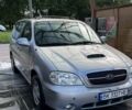 Сірий Кіа Карнівал, об'ємом двигуна 2.9 л та пробігом 235 тис. км за 3500 $, фото 1 на Automoto.ua